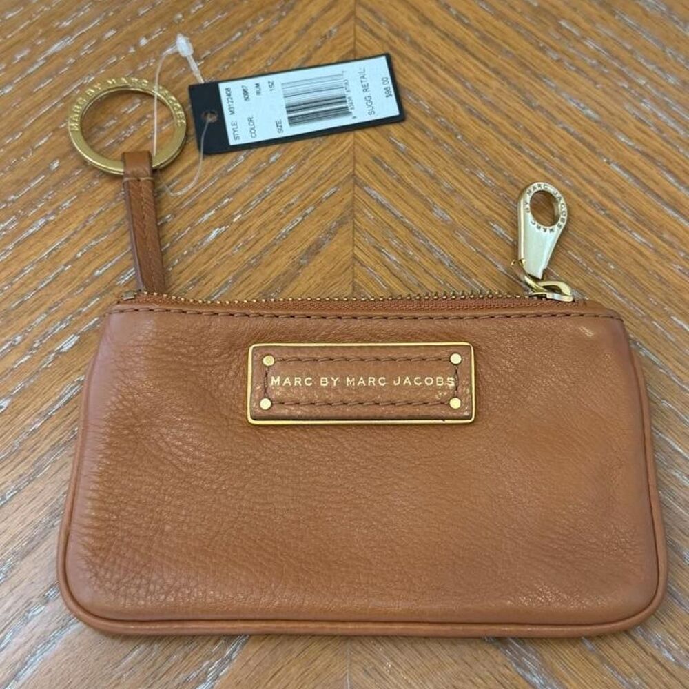 NWT Marc by Marc Jacobs Brown Tan Leather Keychain Card Wallet Coin Pouch